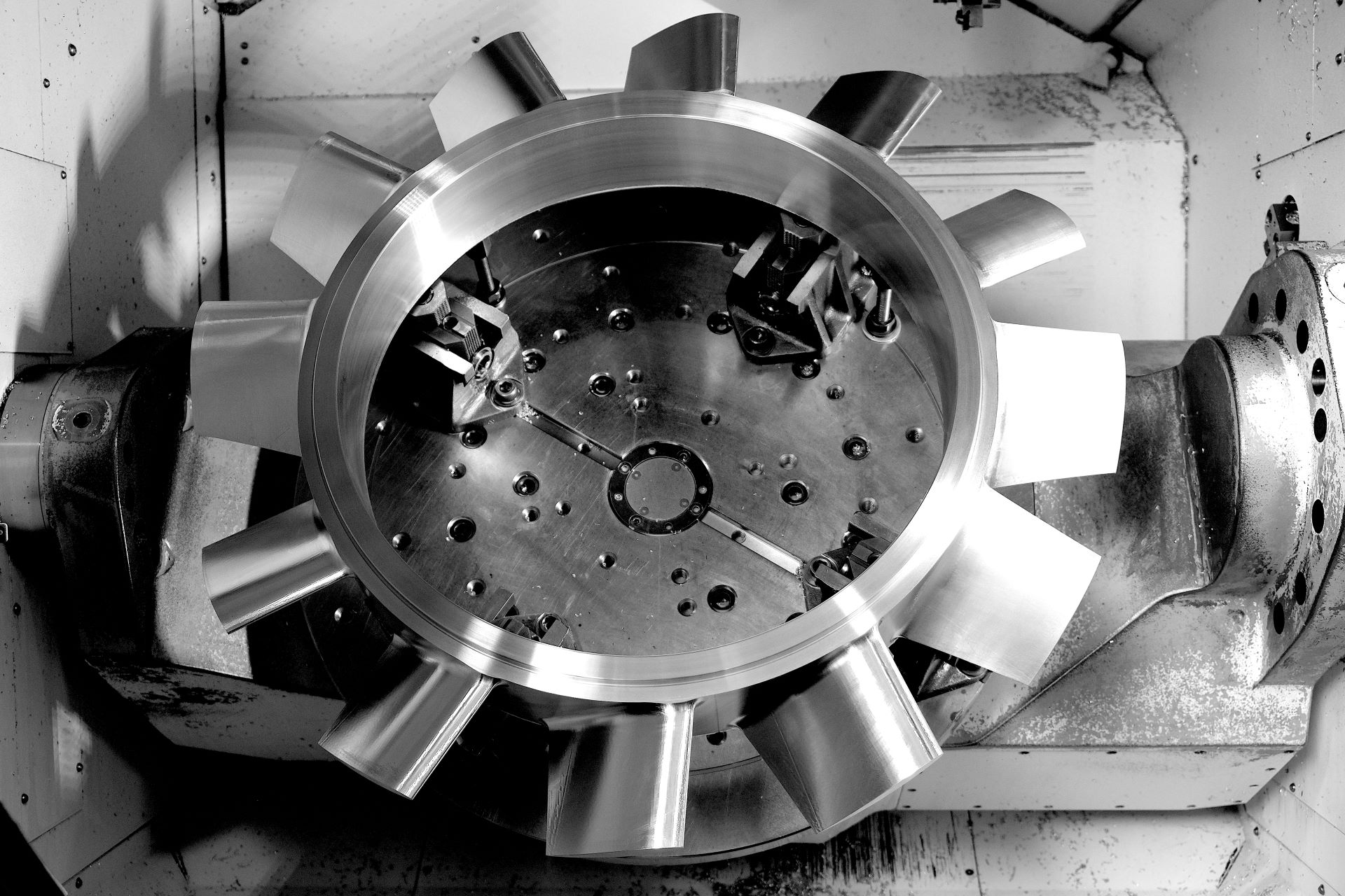 P1 Manufacturing - 5 axis machining